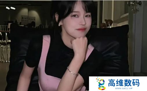 沫子透露想创业摆摊，称只要粉丝对出暗号，可以白送摊位上的物品