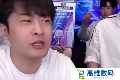 辛巴直播吐槽新能源车，称其就是加个电机，卖30万简直是智商税