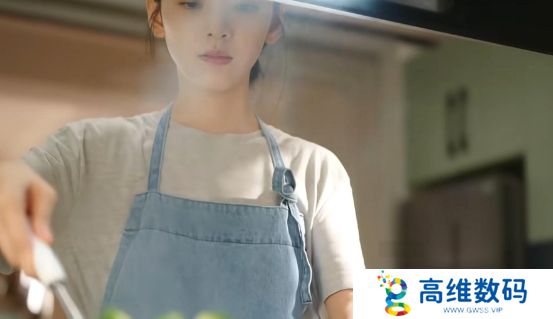 《难哄》后续剧情：温以凡顺利产女，向朗抱着不撒手，桑延脸都气绿了