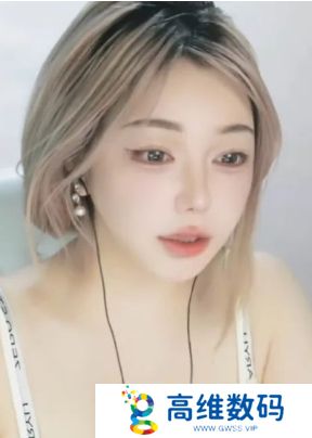 刘飞儿自曝有大哥私信自己，称要把聊天发给大哥老婆，网友：太损了