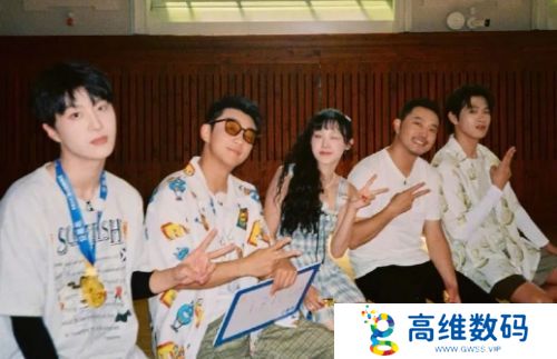 《奔跑吧13》官宣阵容，Angelababy继续缺席，常驻嘉宾增至10人